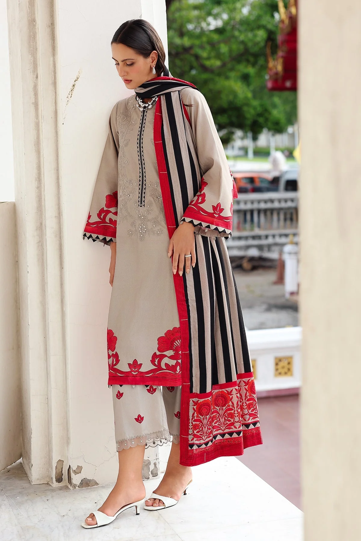 3-PC  Embroidered Linen Collection ANW6-08 - Image 3