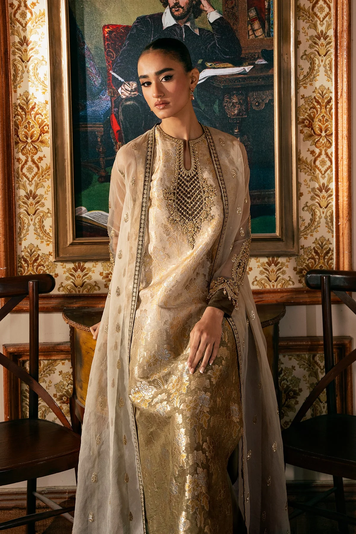 Bella - Image 6