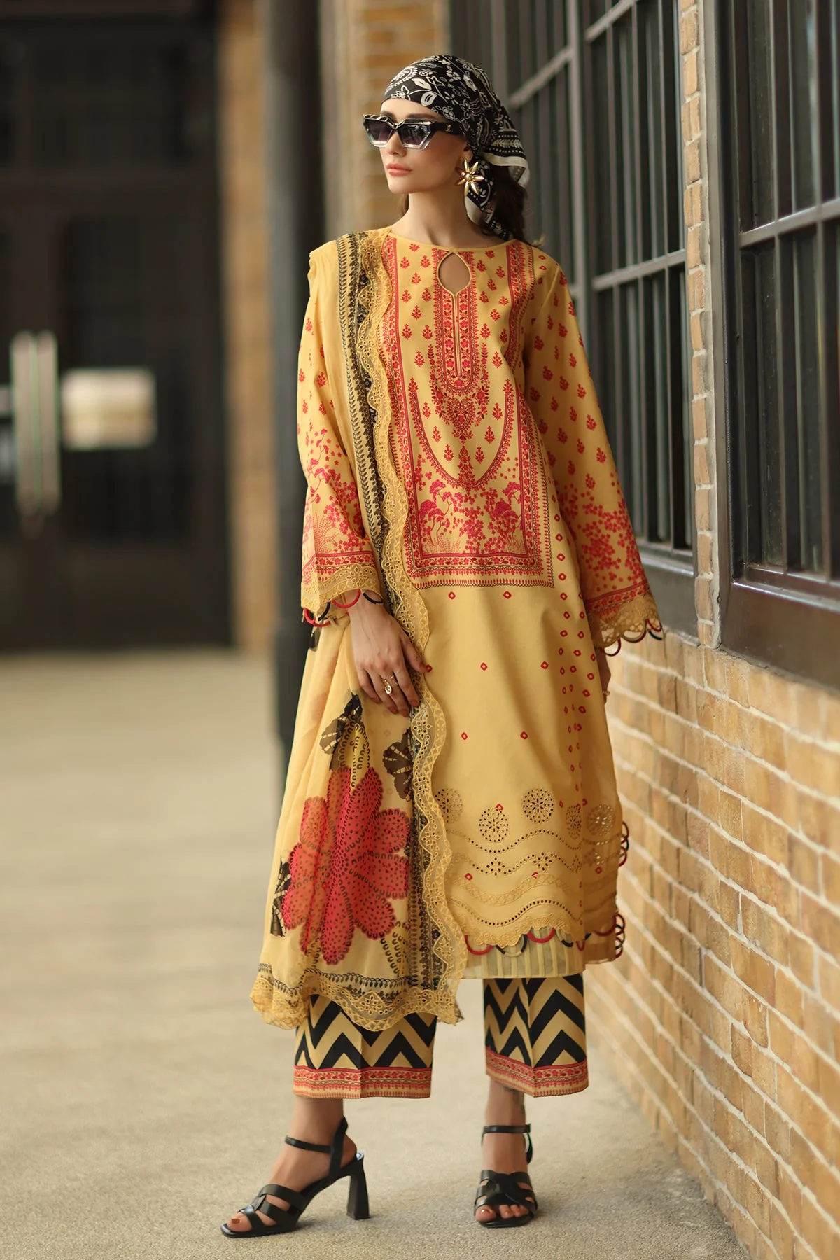 3-PC Embroidered Lawn Collection CH6-18 PSOK - Image 4