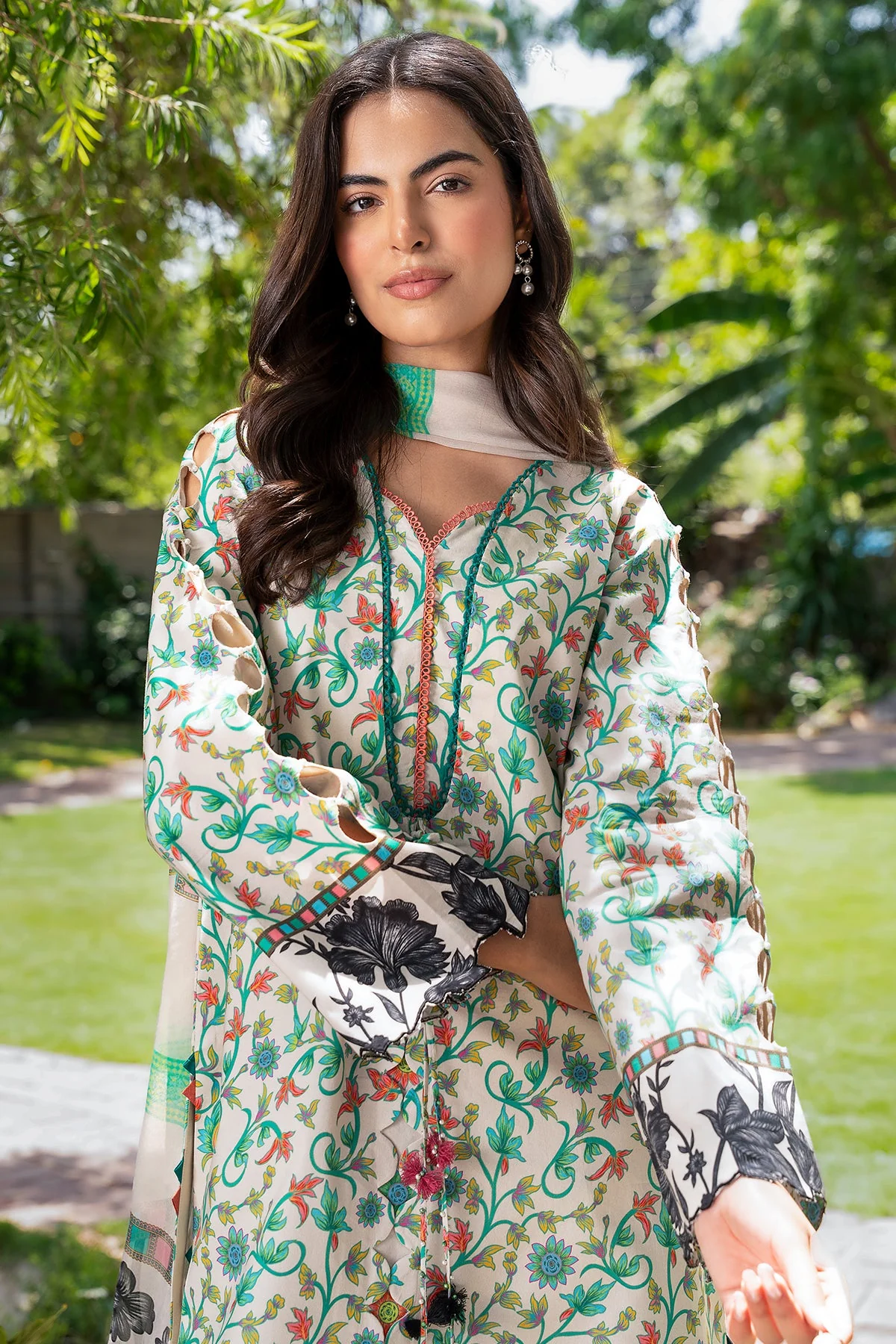 3-PC  Printed Lawn Suit CP6-27 PSOK - Image 8