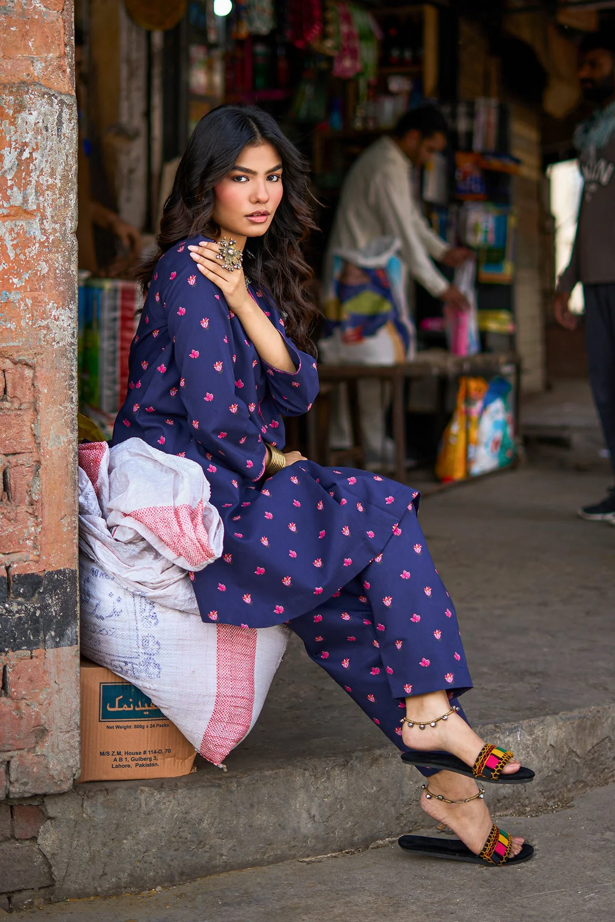 2-PC  Printed Lawn  CPM-6-204 - Image 5