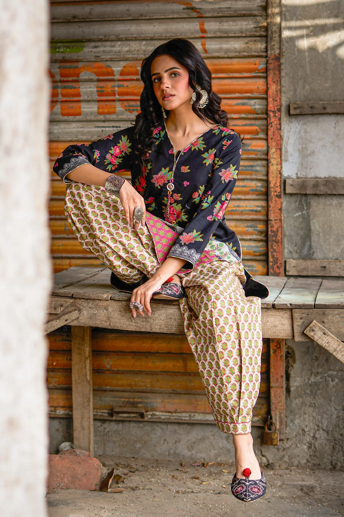 2-PC  Printed Lawn  CPM-6-206 - Image 5