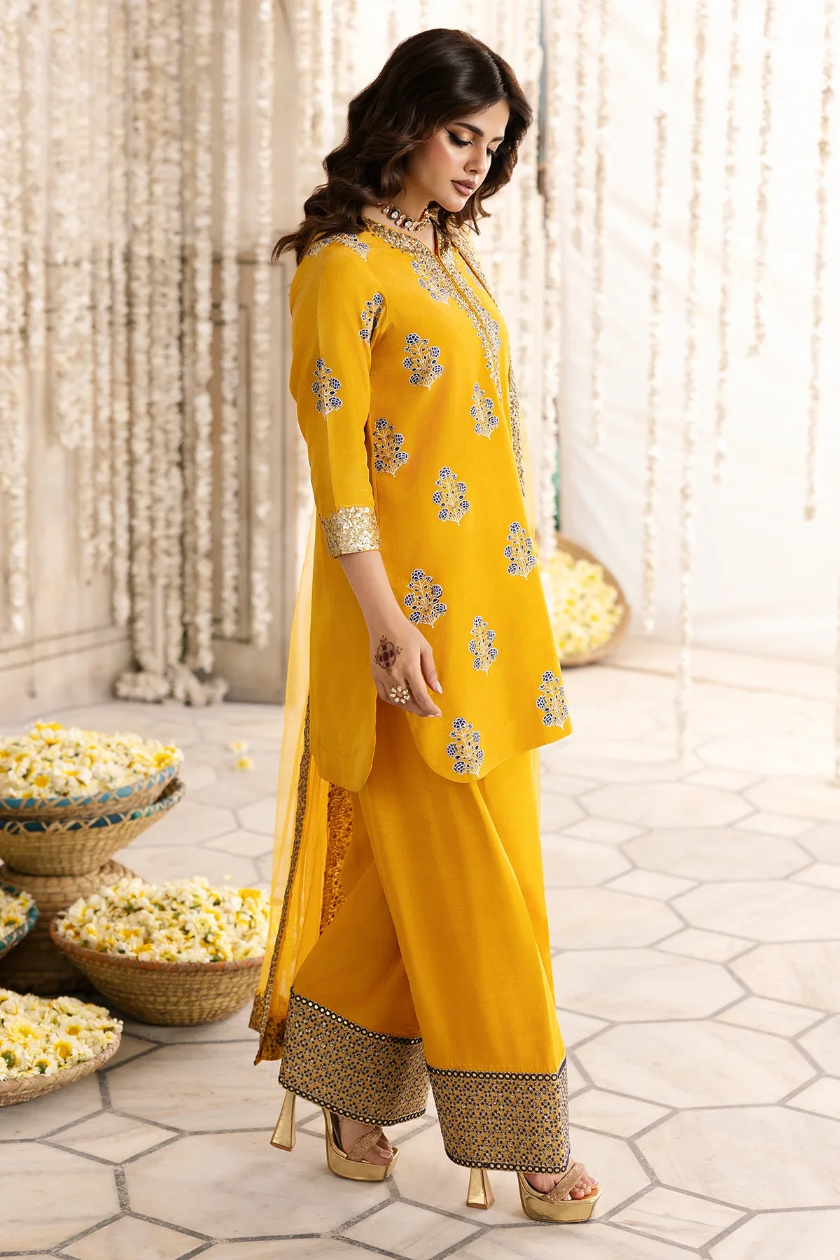 3-PC Embroidered Raw-Silk Suit CMA-6-339 - Image 4
