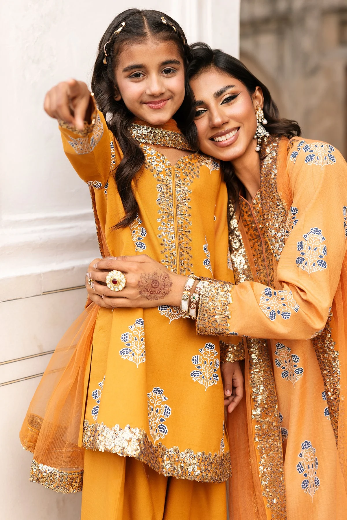 3-PC Embroidered Raw-Silk Suit  CMA-6-341 - Image 4