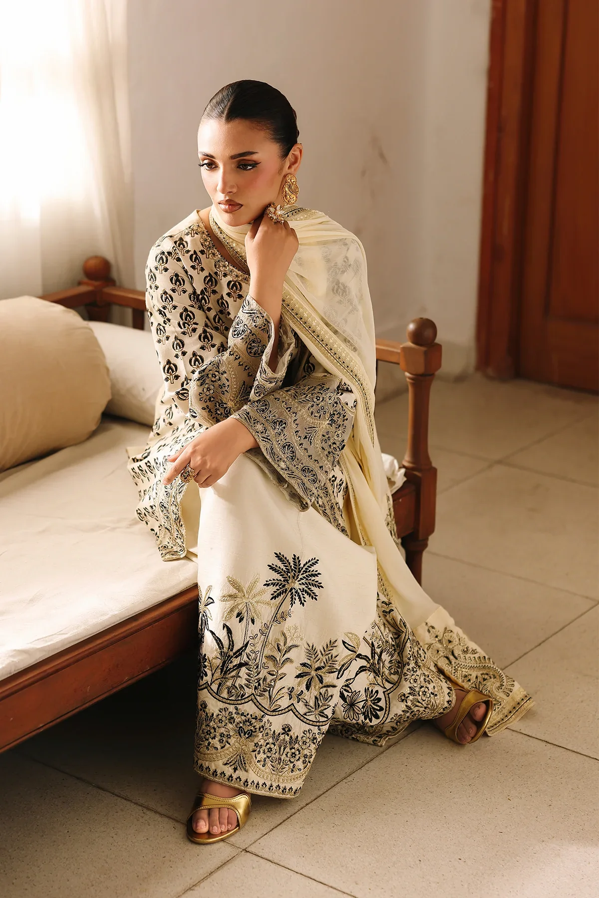 3-PC Embroidered  Raw Silk  CMA-6-403 - Image 4