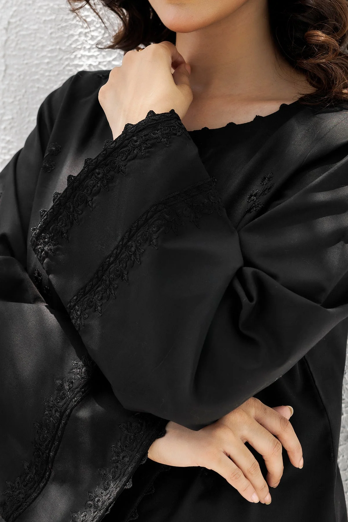 2-PC Embroidered Cotton Suit CNP-5-197 - Image 3